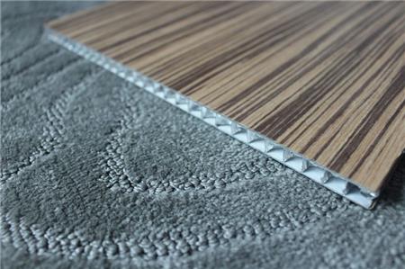 实木皮铝蜂窝板